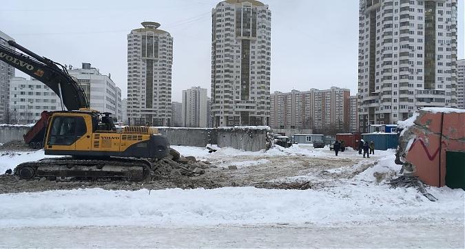 ЖК Тополя, вид со стороны ул. Верхние Поля, фото 1 Квартирный контроль
