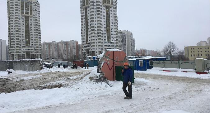 ЖК Тополя, вид со стороны ул. Верхние Поля, фото 4 Квартирный контроль