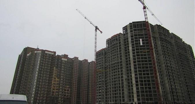 UP - квартал Сколковский - вид на корпуса 12 и 10 со стороны улицы Чистяковой Квартирный контроль
