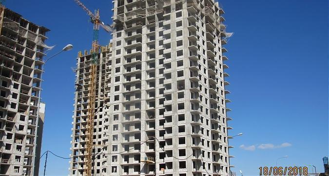 ЖК Первый Московский, 29-й корпус, монолитные работы - вид с улицы Атласова Квартирный контроль