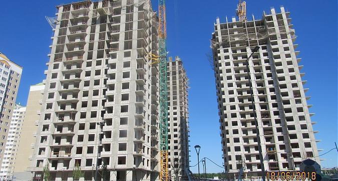 ЖК Первый Московский, 30-й и 29-й корпуса, монолитные работы - вид с улицы Атласова, фото 2 Квартирный контроль