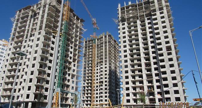 ЖК Первый Московский, 30, 28 и 29 корпуса, монолитные работы - вид с улицы Атласова, фото 2 Квартирный контроль