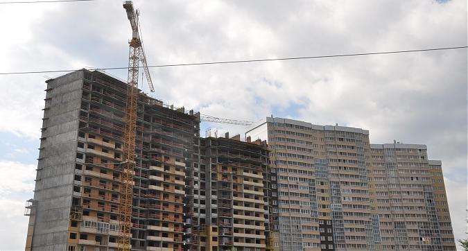 Вид на корпус В и корпус А в ЖК Одинбург Квартирный контроль