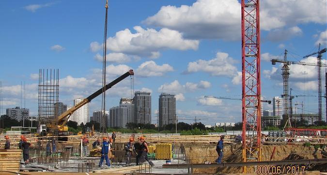ЖК Green Park (ЖК Грин Парк) - вид с Олонецкой улицы на строительство 3-го корпуса Квартирный контроль