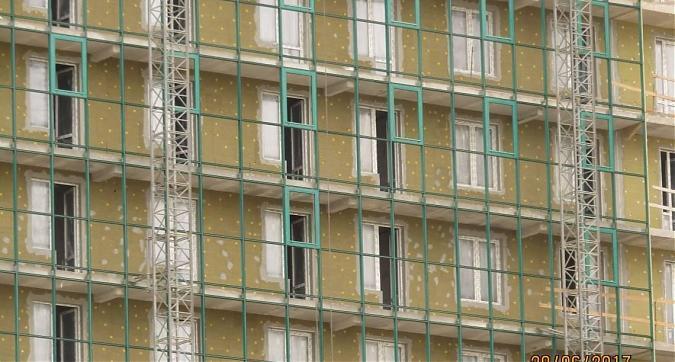 ЖК Изумрудные Холмы - вид на корпус 14 со стороны Волоколамского шоссе Квартирный контроль
