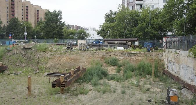 ЖК На Менжинского, вид с ул. Менжинского, фото 3 Квартирный контроль