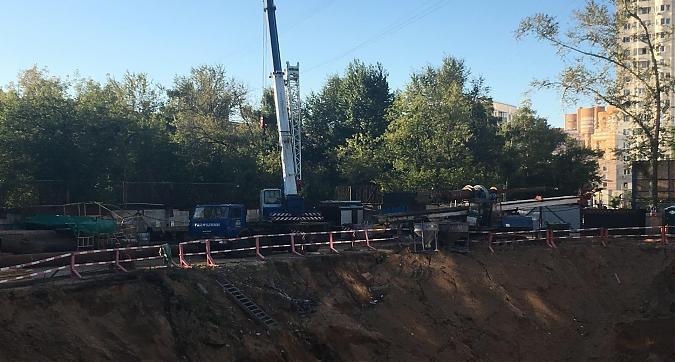 ЖК Дом в Кузьминках, работа по обустройству котлована - вид со стороны Зеленодольской улицы, фото 4 Квартирный контроль