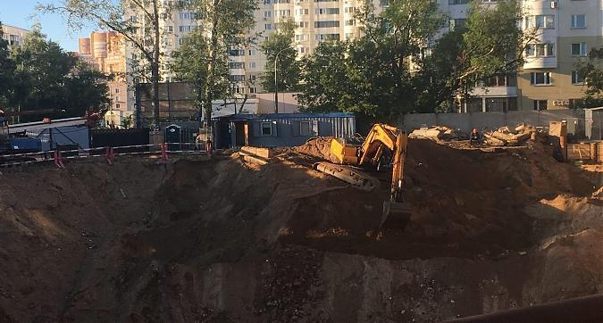 ЖК Дом в Кузьминках, работа по обустройству котлована - вид со стороны Зеленодольской улицы, фото 5 Квартирный контроль