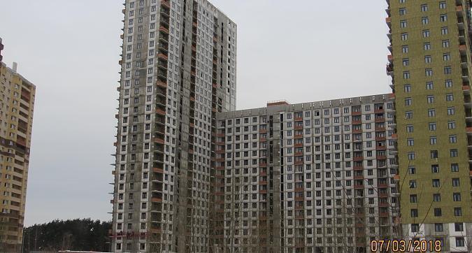 ЖК Оранж парк, 5-й корпус, вид с улицы Строителей, фото 1 Квартирный контроль