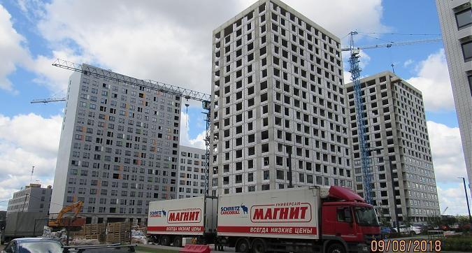 ЖК Бунинские луга - корпус 1.2.2 и 1.3, вид с восточной стороны Квартирный контроль