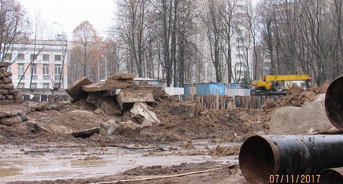 ЖК Лидер в Тушино (Лидер на Райниса), подготовка к котлованным работам - вид с бульвара Яна Райниса, фото 2 Квартирный контроль
