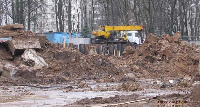 ЖК Лидер в Тушино (Лидер на Райниса), подготовка к котлованным работам - вид с бульвара Яна Райниса, фото 4 Квартирный контроль