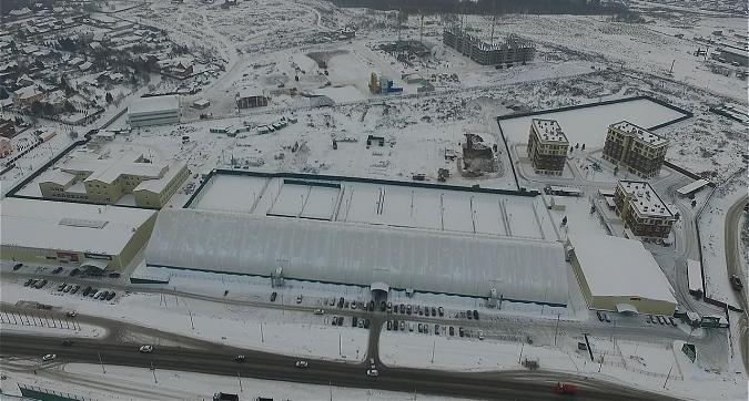 Тенесный клуб рядом с ЖК VNUKOVO SPORT VILLAGE Квартирный контроль