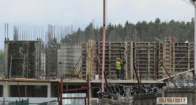 Микрорайон Красногорский - вид на строящийся жилой комплекс со стороны Родниковой улицы Квартирный контроль
