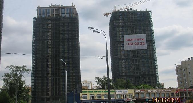 ЖК Достояние - вид с Ярцевской улицы на 1-й корпус (дома Культура и Искусство) Квартирный контроль