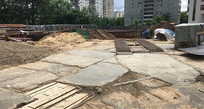 ЖК Дом на Абрамцевской - вид с Абрамцевской улицы Квартирный контроль
