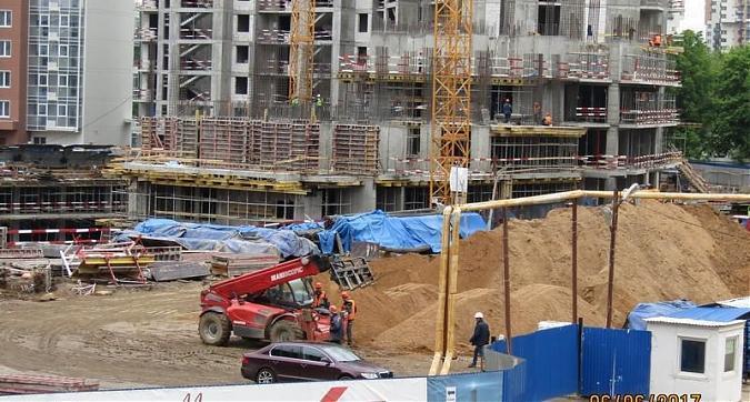 ЖК Маяк - вид на строящийся жилой комплекс со стороны улицы Юннатов Квартирный контроль