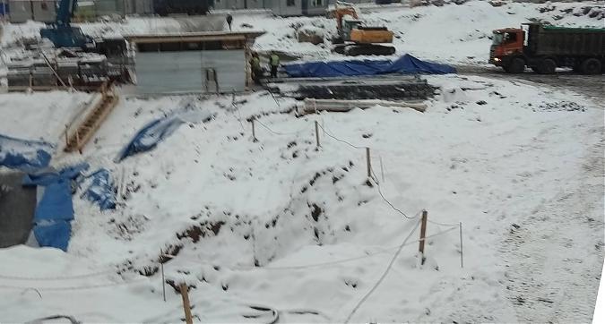 ЖК Петровский парк, строительная площадка, земляные работы, вид с улицы Юннатов, фото - 6 Квартирный контроль