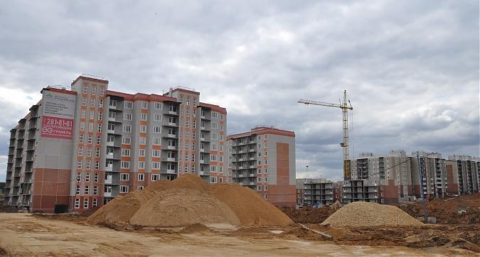 Общий вид на стройку в районе первого корпуса ЖК Государев дом Квартирный контроль