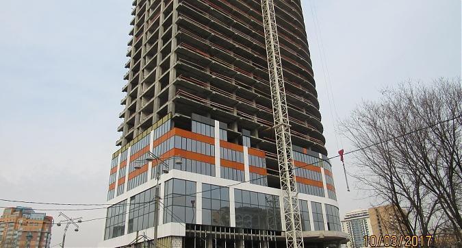 МФК Штаб-квартира на Мосфильмовской - вид с Мосфильмовской улицы Квартирный контроль