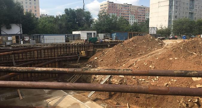 ЖК Дом на Абрамцевской, работы по обустройству котлована - вид с Абрамцевской улицы, фото 4 Квартирный контроль