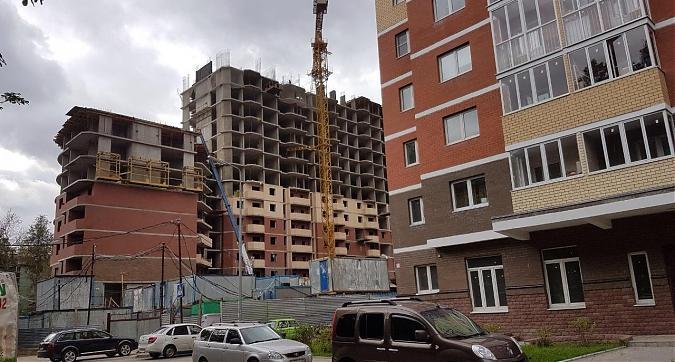 ЖК Первый Клубный д.9 к.3 во дворе Главного корпуса Квартирный контроль