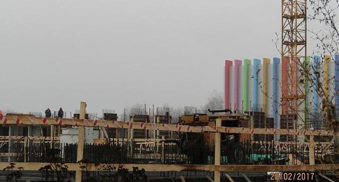 Мкрн Новорижские кварталы - вид на строительную площадку с восточной стороны Квартирный контроль