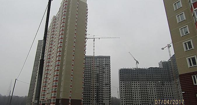 Мкрн Путилково - вид на корпуса 4, 13 и 11 со стороны улицы 70-летия Победы Квартирный контроль