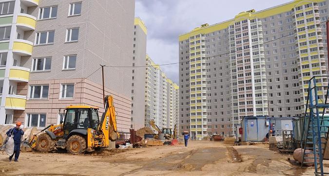 Прокладка коммуникаций и обустройство двора 7-го корпуса в ЖК Южное Видное Квартирный контроль