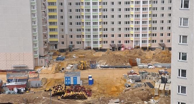 Прокладка коммуникаций и обустройство двора 7-го корпуса в ЖК Южное Видное Квартирный контроль