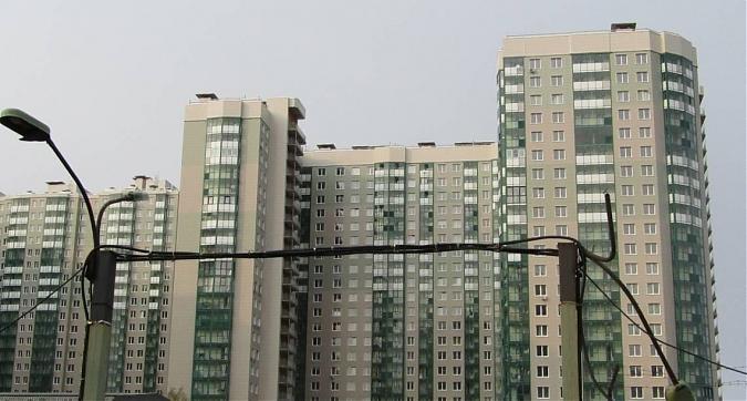 ЖК Изумрудные Холмы - вид на корпус 15 со стороны Волоколамского шоссе Квартирный контроль