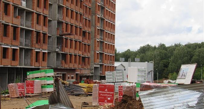 ЖК Москвичка, корпус 1, вид с ул. Василия Ощепкова, фото - 3 Квартирный контроль