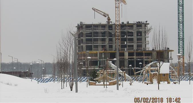 ЖК Первый Московский, 30-й  корпус, монолитные работы - вид с улицы Атласова, фото 2 Квартирный контроль