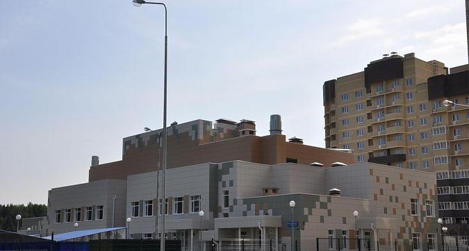 ЖК Полет, детский сад, вид с улицы Дмитрия Михайлова Квартирный контроль
