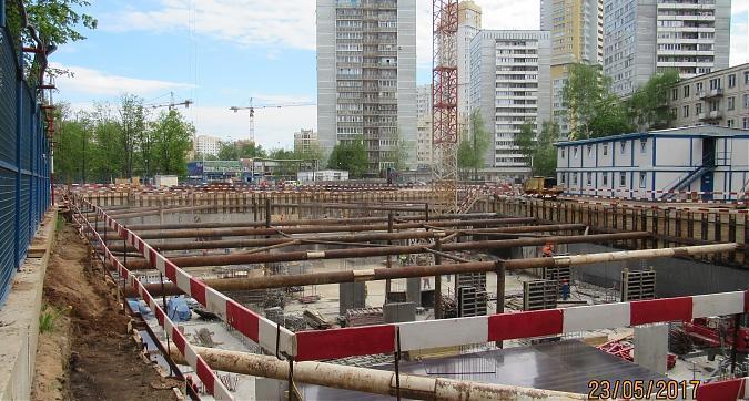 ЖК Достояние - вид с Ярцевской улицы на 2-й корпус (дом Наука) Квартирный контроль