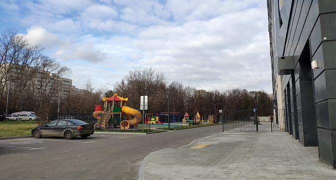 ЖК Сильвер, придомовая территория, вид с пр-да Серебрякова, фото 8 Квартирный контроль