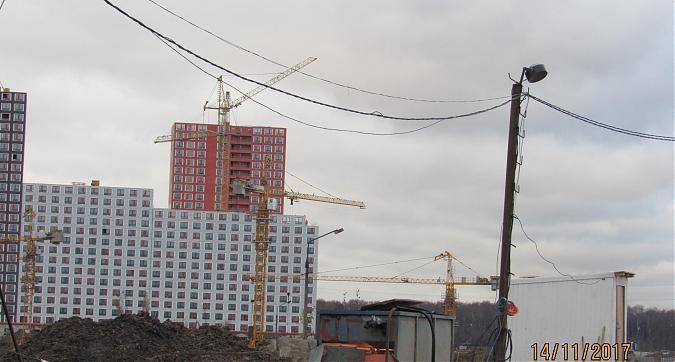 ЖК Измайловский лес (ЖК Озерный) - вид на корпус 1.1 и 1.2 с улицы станция стройка, фото 2 Квартирный контроль