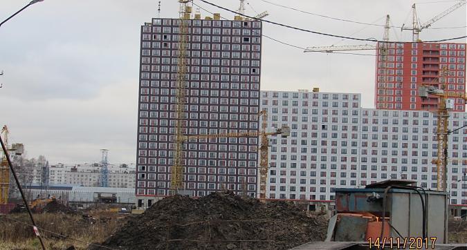 ЖК Измайловский лес (ЖК Озерный) - вид на корпус 1.1 и 1.2 с улицы станция стройка, фото 5 Квартирный контроль