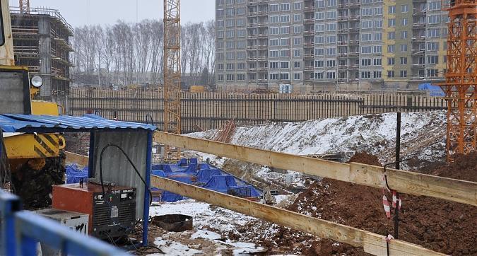 ЖК Эталон Сити, корпус № Б2, вид с улицы Поляны, фото 2 Квартирный контроль