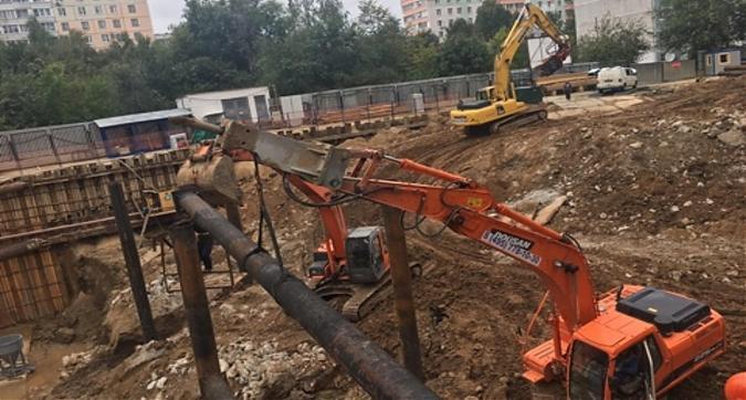 ЖК Дом на Абрамцевской, работы по обустройству котлована - вид с Абрамцевской улицы, фото 4 Квартирный контроль