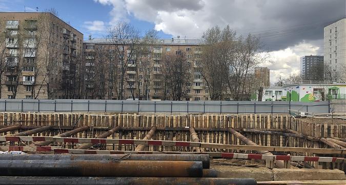 ЖК Дом на Усиевича, котлованные работы - вид с улицы Усиевича, фото 1 Квартирный контроль