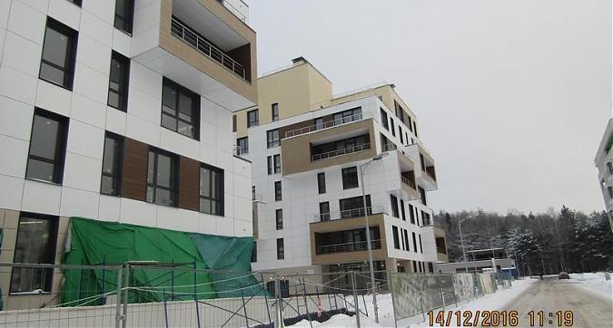 ЖК Загородный квартал - вид на корпуса 1 и 2 с территории посёлка Квартирный контроль