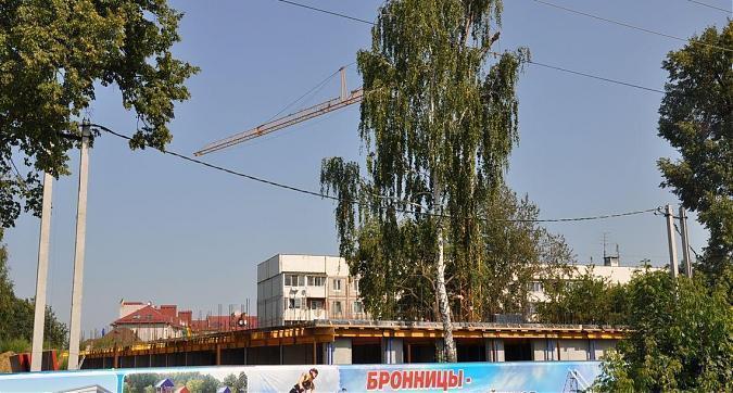 ЖК Дом у озера, ведуться монолитные работы, вид с Садового проезда, фото 4 Квартирный контроль