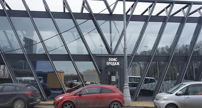 ЖК Дискавери Парк, офис продаж, вид с ул. Дыбенко, фото 1 Квартирный контроль