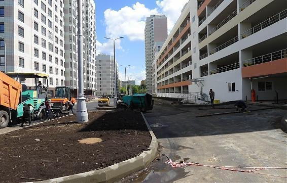 ЖК Орехово-Борисово - асфальтирование проезда между Корпусом 1 и паркингом Квартирный контроль