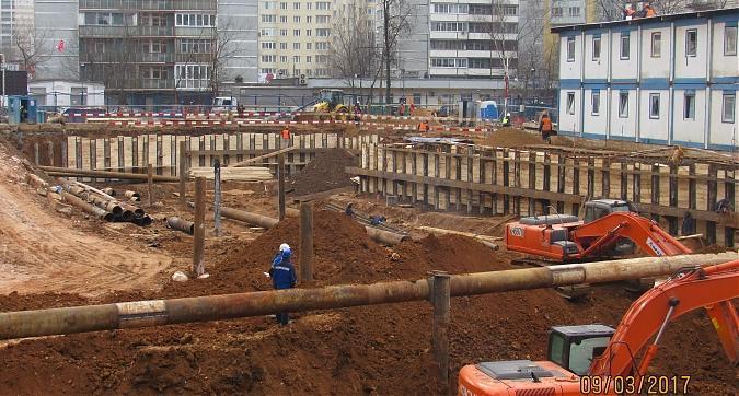 ЖК Достояние - вид с Ярцевской улицы на 2-й корпус (дом Наука) Квартирный контроль