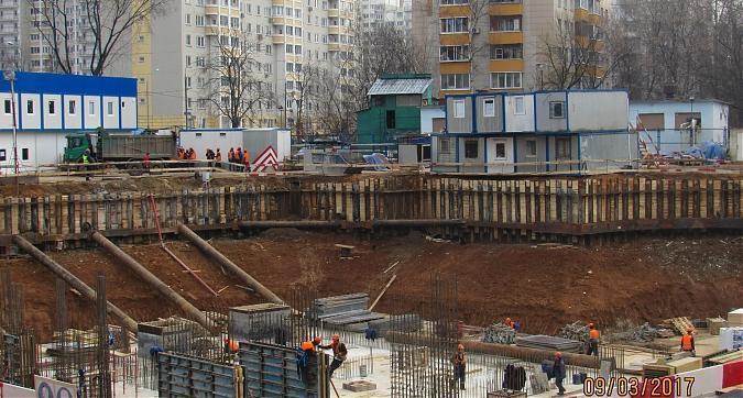 ЖК Достояние - вид с Ярцевской улицы на 1-й корпус (дома Культура и Искусство) Квартирный контроль