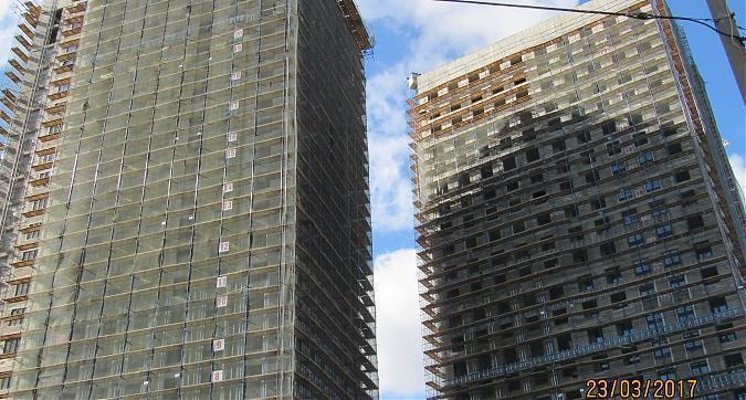 Родной город. Октябрьское поле, 2-й и 1-й корпуса - вид со стороны улицы Берзарина Квартирный контроль