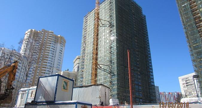 ЖК Достояние - вид с Ярцевской улицы на дом Искусство Квартирный контроль