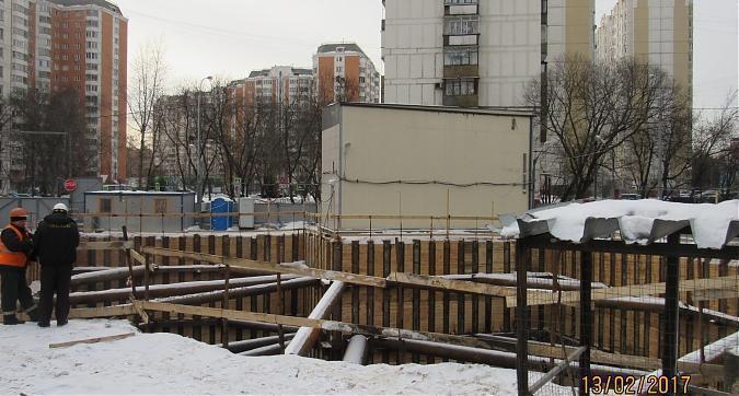 Вид с Международной улицы на Комплекс апартаментов Monodom (Монодом) Квартирный контроль